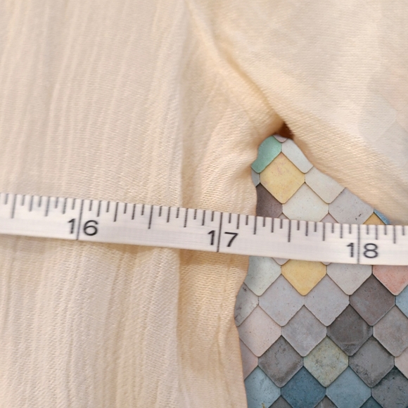 American Eagle Outfitters Boho Style Embroidered Top Size Medium - Picture 4 of 4